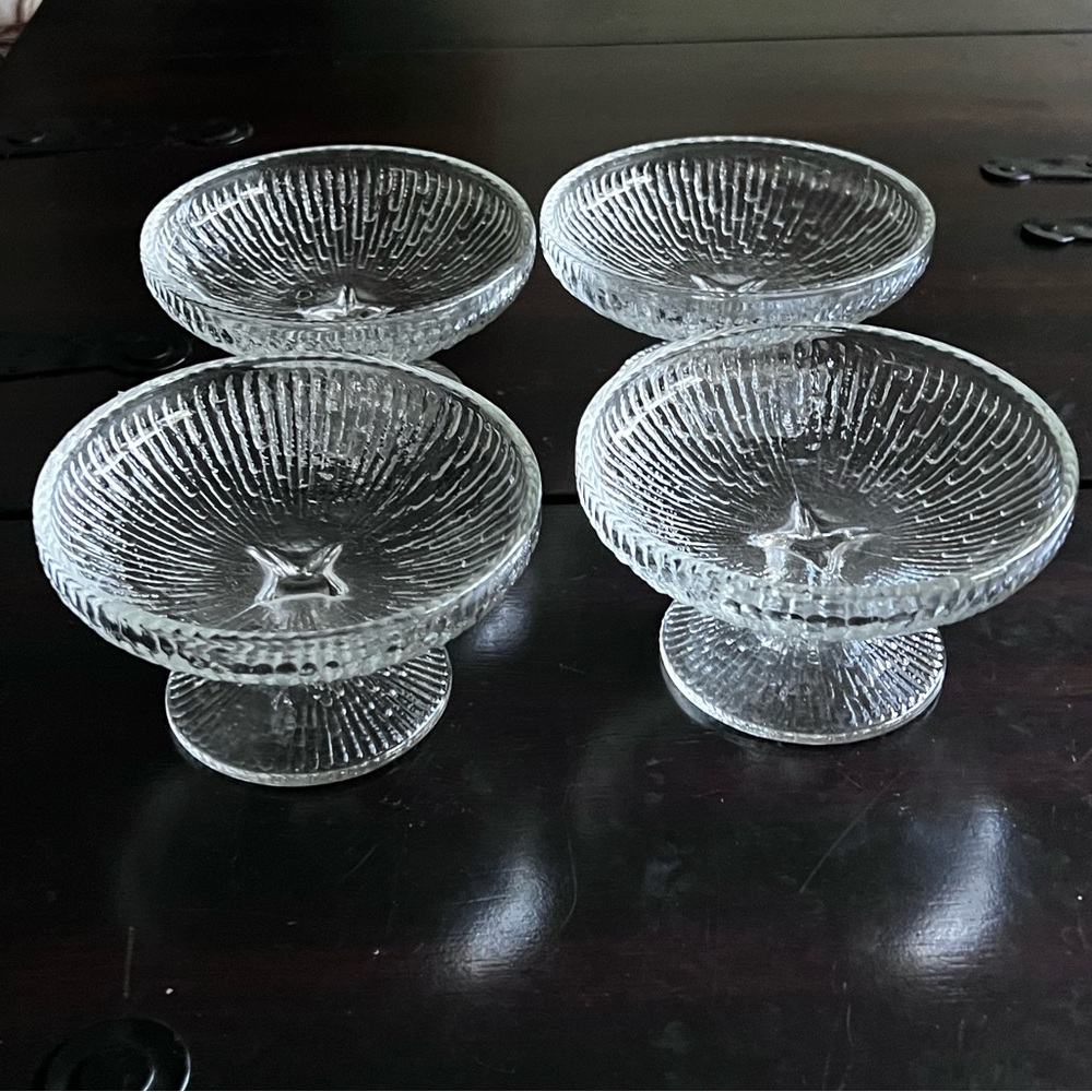 Elegant Clear Glass Dessert Bowls Set of 4